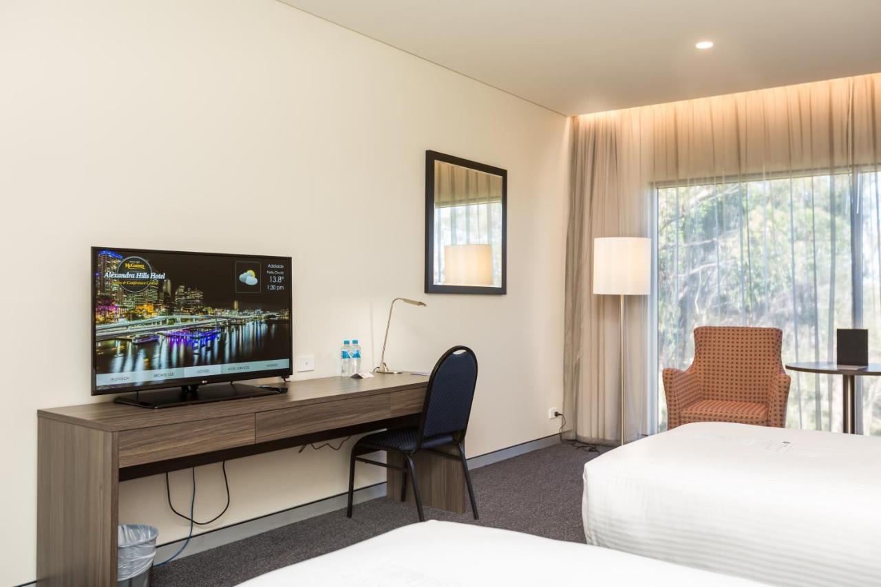 Alexandra Hills Hotel Cleveland Dış mekan fotoğraf